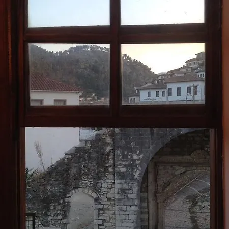 White Pensjonat