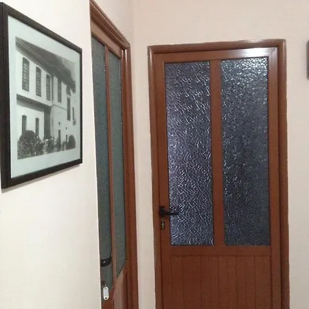 White Guest house Berat