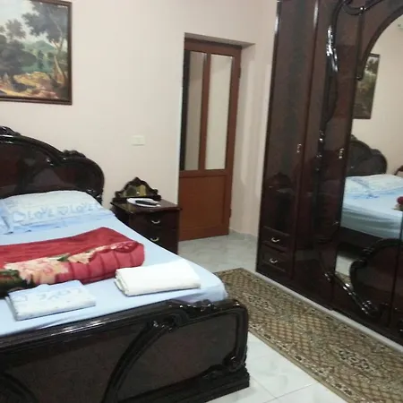White Guest house Berat