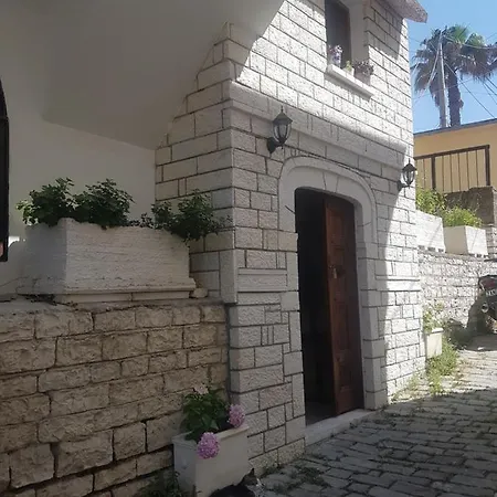 Guest house White Berat